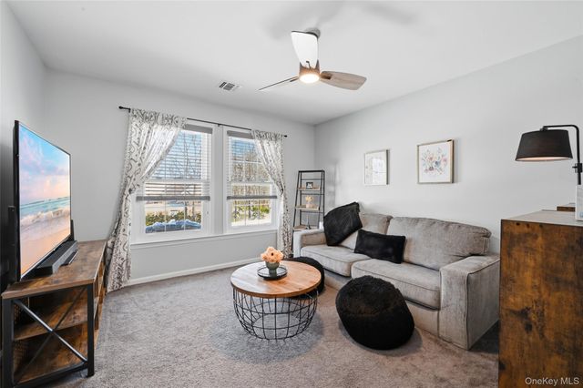 106 Park Avenue, Miller Place, NY 11764