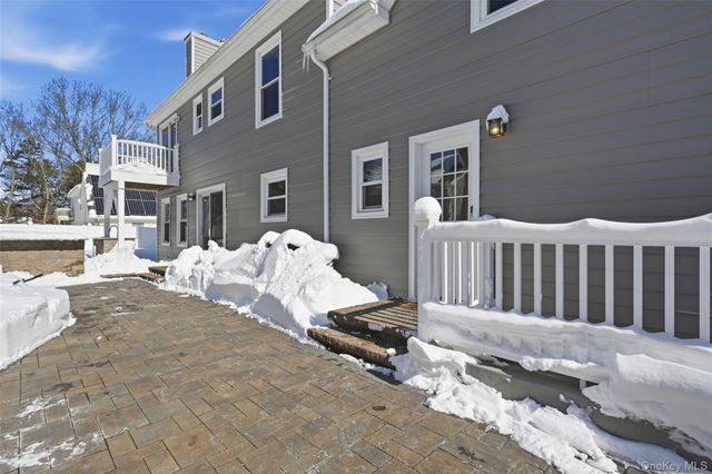 106 Park Avenue, Miller Place, NY 11764