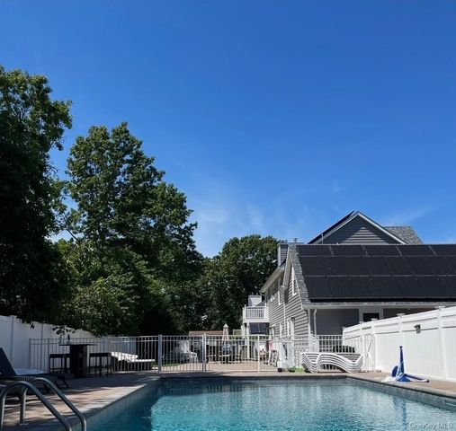 106 Park Avenue, Miller Place, NY 11764