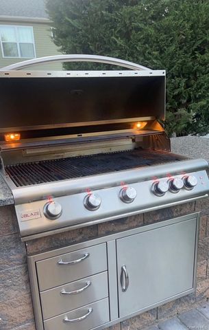 106 Park Avenue, Miller Place, NY 11764