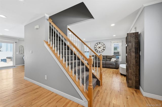 106 Park Avenue, Miller Place, NY 11764