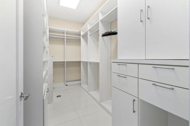 2 Water Club Way 301, North Palm Beach, FL 33408