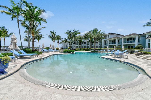 2 Water Club Way 301, North Palm Beach, FL 33408