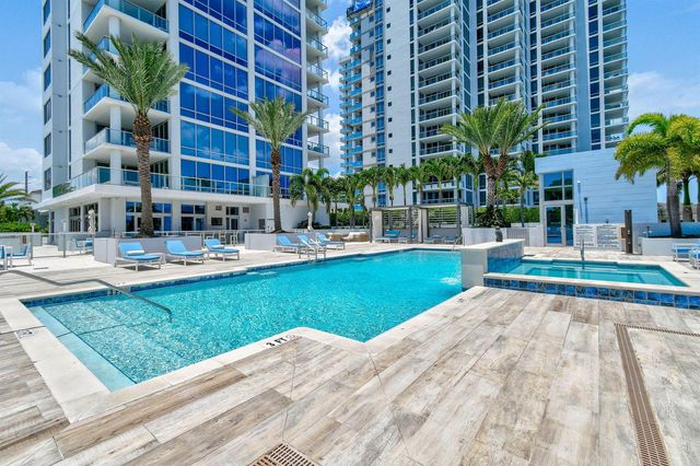 2 Water Club Way 301, North Palm Beach, FL 33408