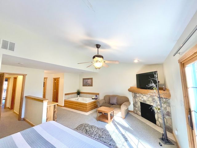 2643 N State Route 178 Highway Y-3, Utica, IL 61373