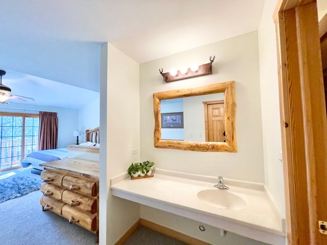 2643 N State Route 178 Highway Y-3, Utica, IL 61373