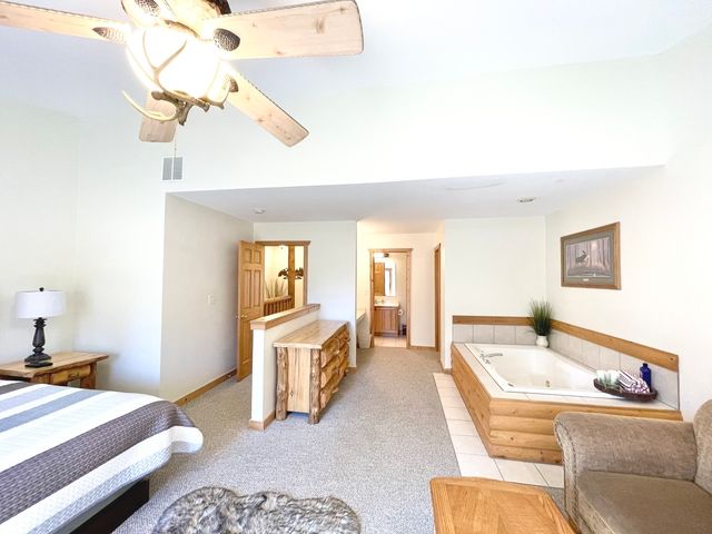 2643 N State Route 178 Highway Y-3, Utica, IL 61373