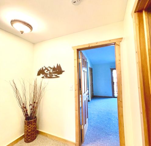 2643 N State Route 178 Highway Y-3, Utica, IL 61373