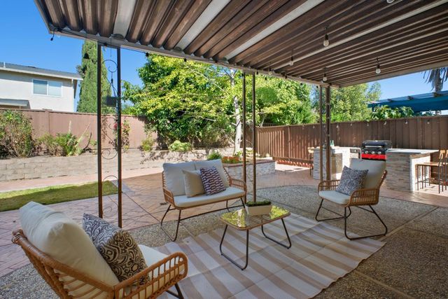 1252 Belbrook Way, Milpitas, CA 95035