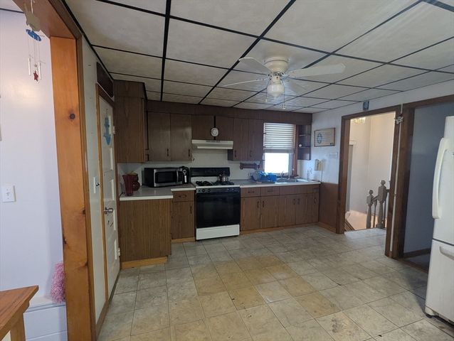 205 London Street, Boston, MA 02128