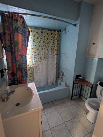 205 London Street, Boston, MA 02128