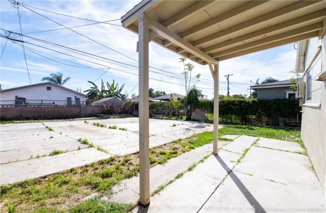 124 W Caldwell, Compton, CA 90220