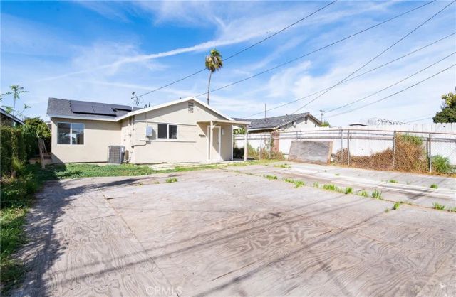 124 W Caldwell, Compton, CA 90220