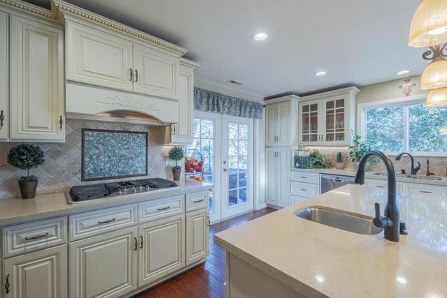 6218 Echo Valley Court, Salinas, CA 93907