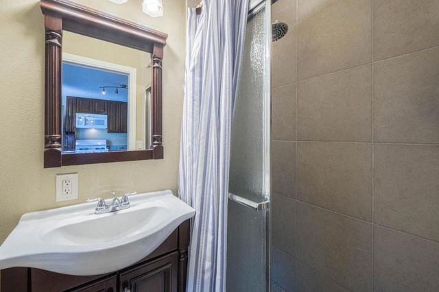 6218 Echo Valley Court, Salinas, CA 93907