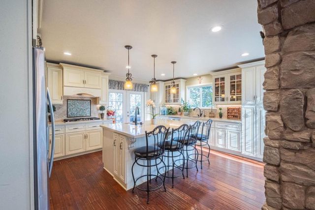 6218 Echo Valley Court, Salinas, CA 93907