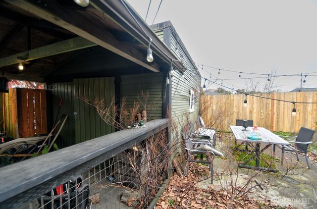 1017 S 48th Street, Tacoma, WA 98408