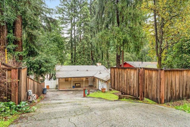 261 Saint Francis Drive, Boulder Creek, CA 95006