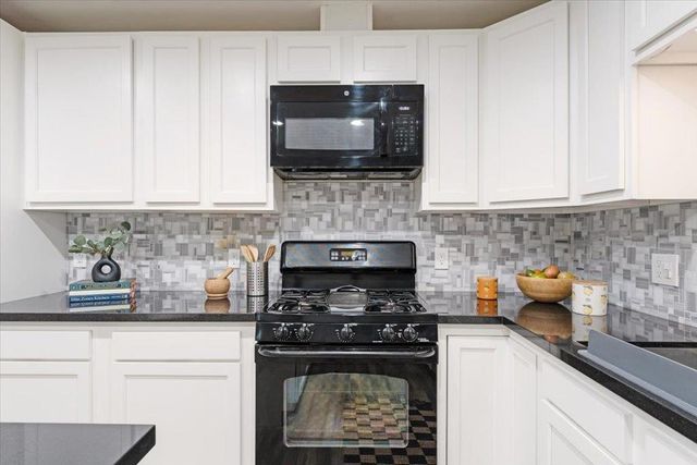 261 Saint Francis Drive, Boulder Creek, CA 95006