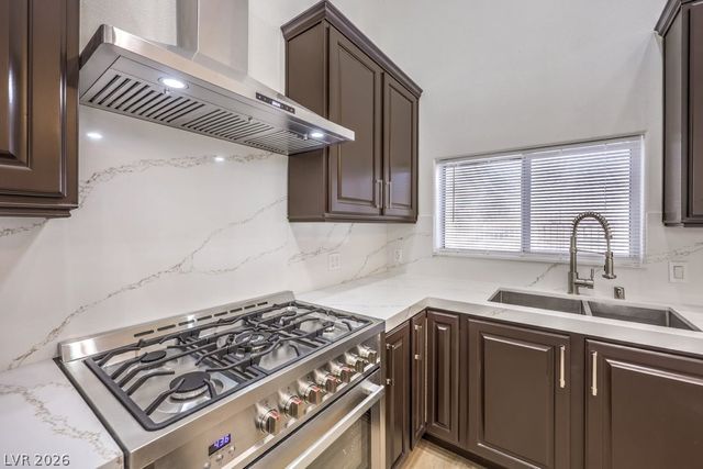 5152 Forest Oaks Drive, Las Vegas, NV 89149