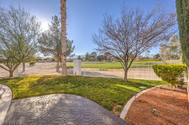 5152 Forest Oaks Drive, Las Vegas, NV 89149