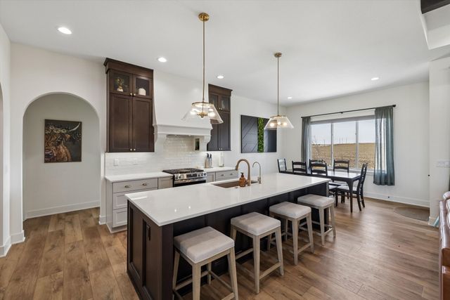 2872 NW Beechwood Drive, Grimes, IA 50111