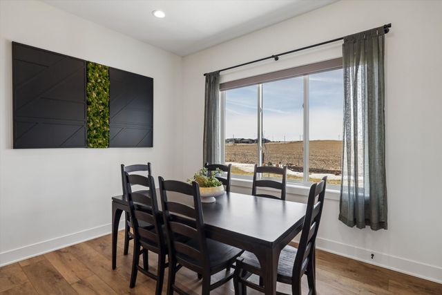 2872 NW Beechwood Drive, Grimes, IA 50111