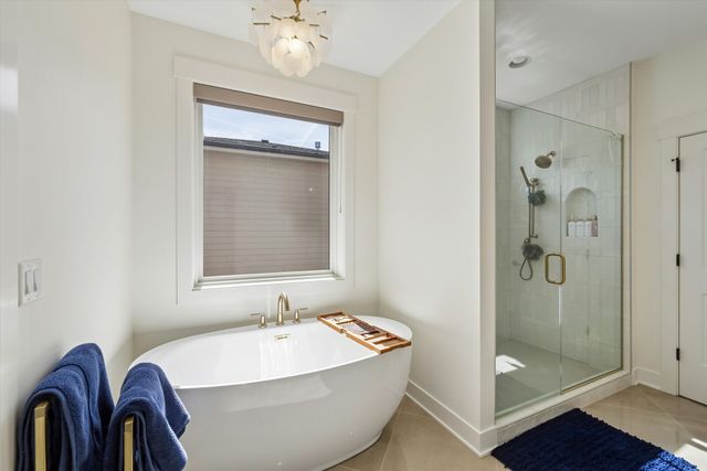 2872 NW Beechwood Drive, Grimes, IA 50111