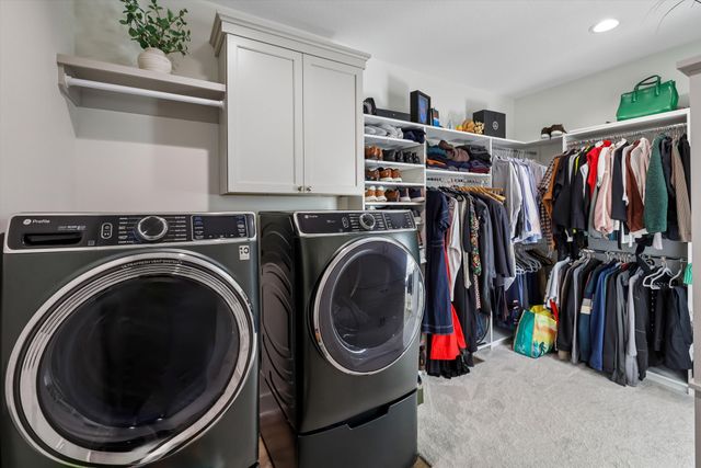 2872 NW Beechwood Drive, Grimes, IA 50111