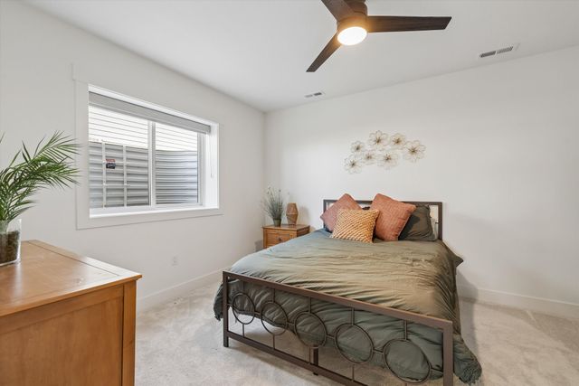 2872 NW Beechwood Drive, Grimes, IA 50111