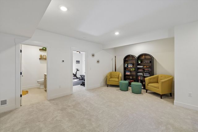 2872 NW Beechwood Drive, Grimes, IA 50111