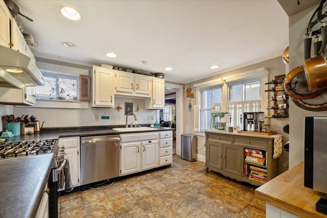 25 Diamond Street, St. Albans City, VT 05478