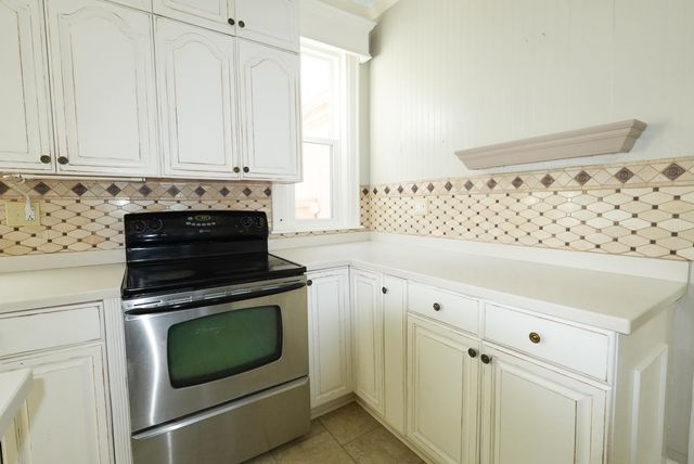 439 13th Avenue, Huntington, WV 25701