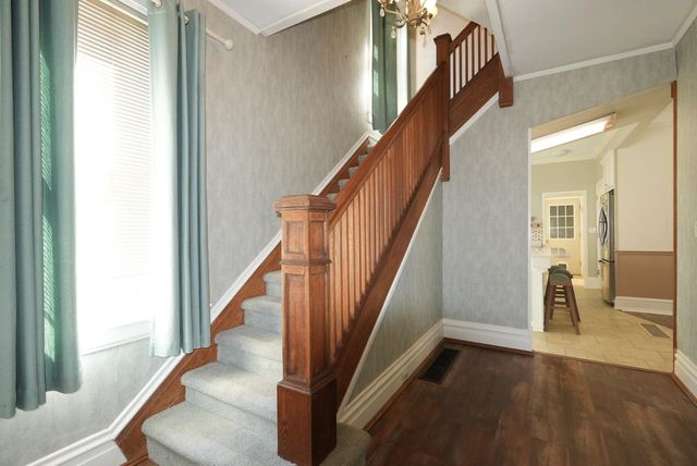 439 13th Avenue, Huntington, WV 25701