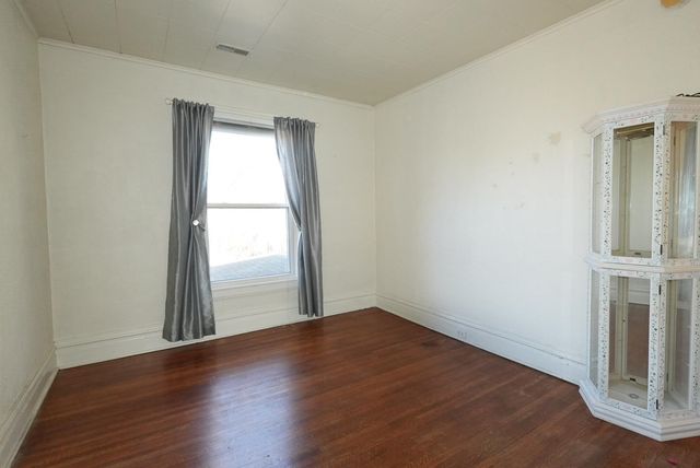 439 13th Avenue, Huntington, WV 25701