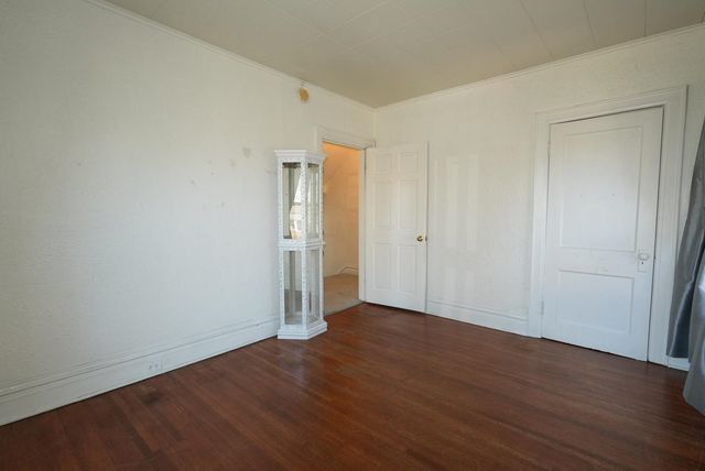 439 13th Avenue, Huntington, WV 25701