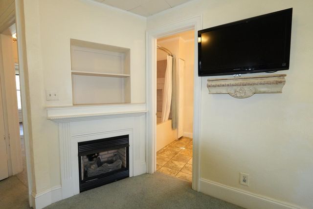 439 13th Avenue, Huntington, WV 25701