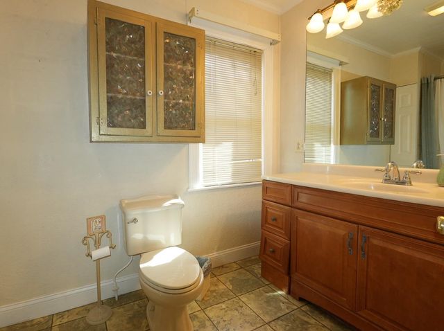 439 13th Avenue, Huntington, WV 25701