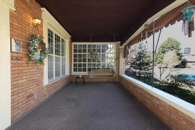 439 13th Avenue, Huntington, WV 25701