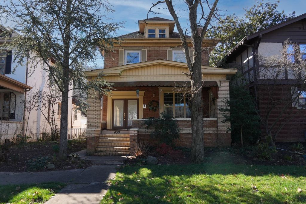 439 13th Avenue, Huntington, WV 25701