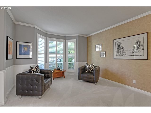 10156 Nw FLEETWOOD Dr, Portland, OR 97229