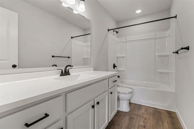 8804 E Sturtevant Avenue, Richland, MI 49083