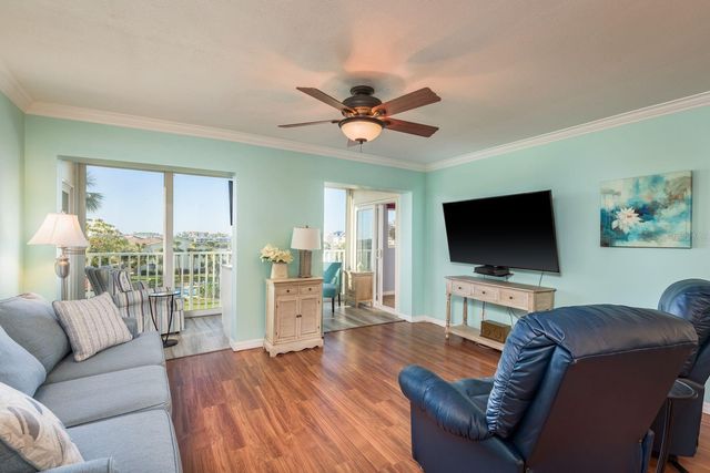 10216 REGAL DR. 407, Largo, FL 33774