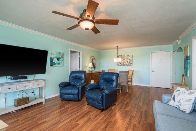 10216 REGAL DR. 407, Largo, FL 33774