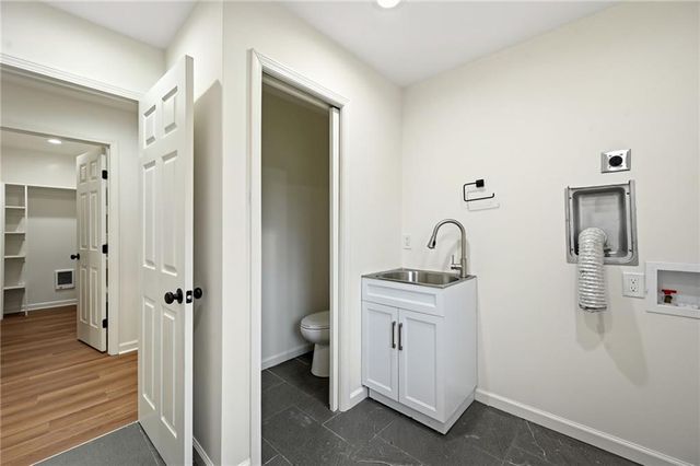 22922 Bedford Road, Spring Hill, KS 66083