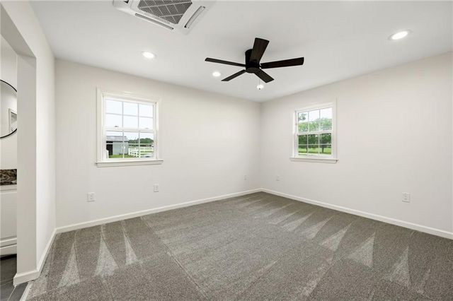 22922 Bedford Road, Spring Hill, KS 66083