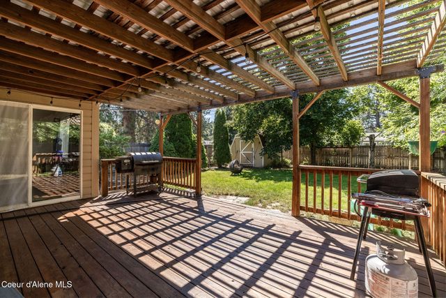 1814 E JENNY LYNN LN, Coeur D'alene, ID 83815