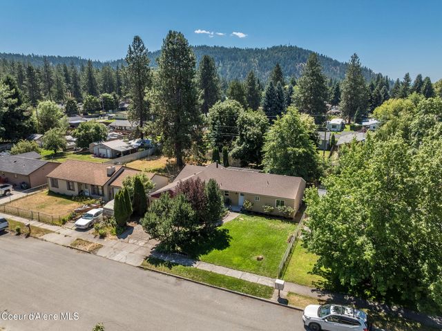1814 E JENNY LYNN LN, Coeur D'alene, ID 83815