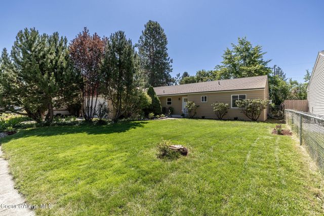 1814 E JENNY LYNN LN, Coeur D'alene, ID 83815