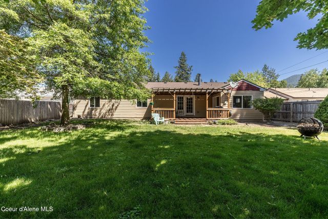 1814 E JENNY LYNN LN, Coeur D'alene, ID 83815